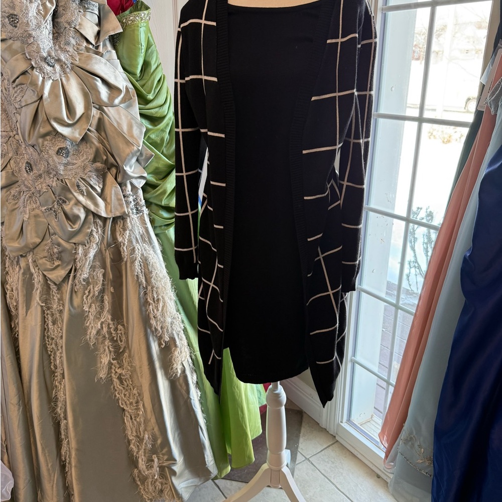 Black and White Pattern Mini Dress/top